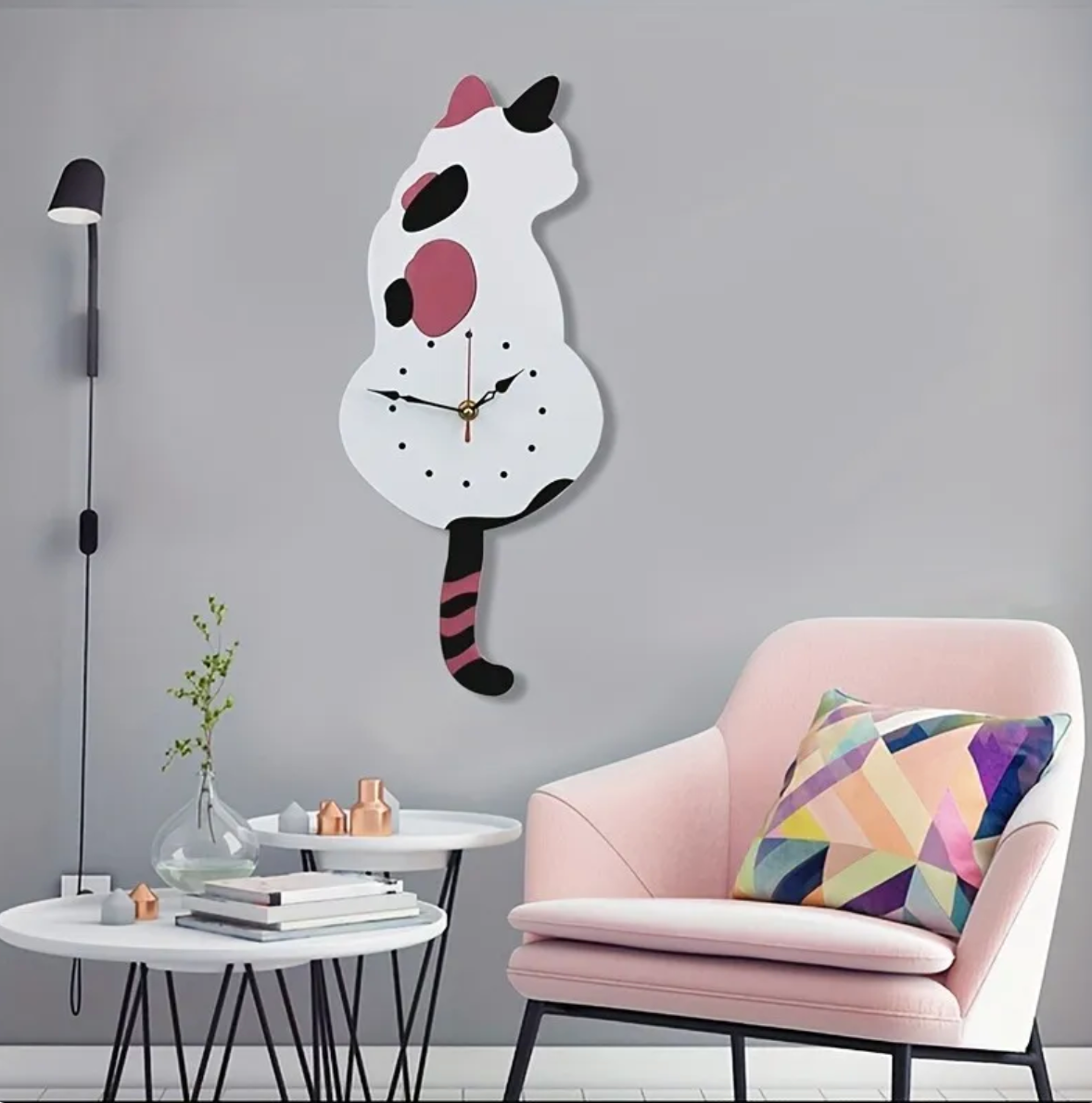 Swishy Tail Cat Clock